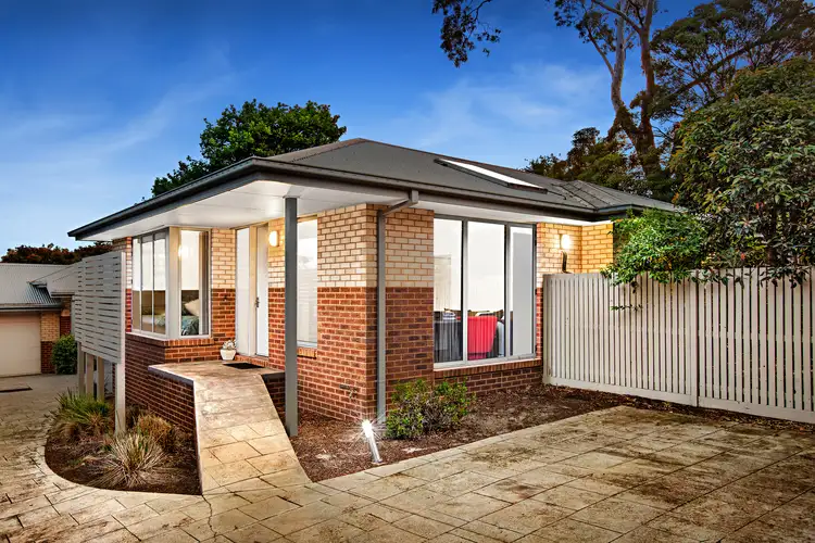 2/29 Loughnan Road, Ringwood VIC 3134