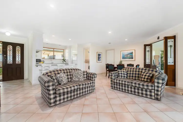 Fourth view of Homely house listing, 2 Deborah Court, Somerville VIC 3912