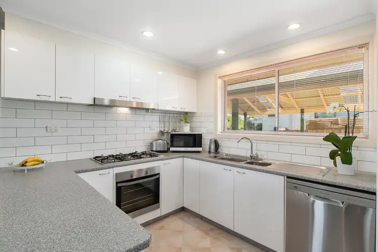 Sixth view of Homely house listing, 2 Deborah Court, Somerville VIC 3912