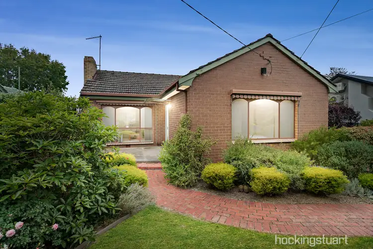 9 Kananook Avenue, Seaford VIC 3198