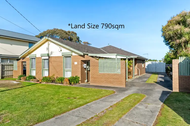 35 Pembroke Drive, Somerville VIC 3912