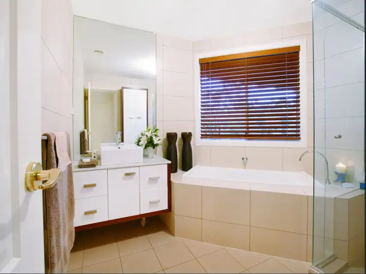 Fourth view of Homely house listing, 32 Arthur Streeton Drive, Yallambie VIC 3085