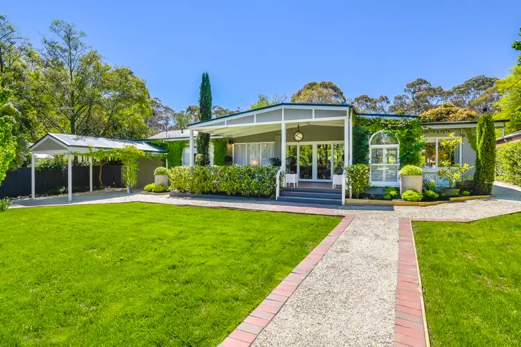 14 Clarke Street, Mount Macedon VIC 3441