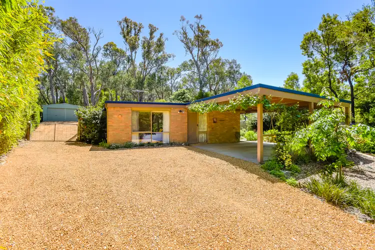 12 Centenary Avenue, Macedon VIC 3440