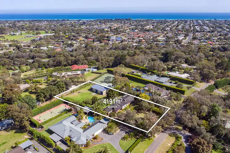 55 Lockhart Drive, Rosebud VIC 3939