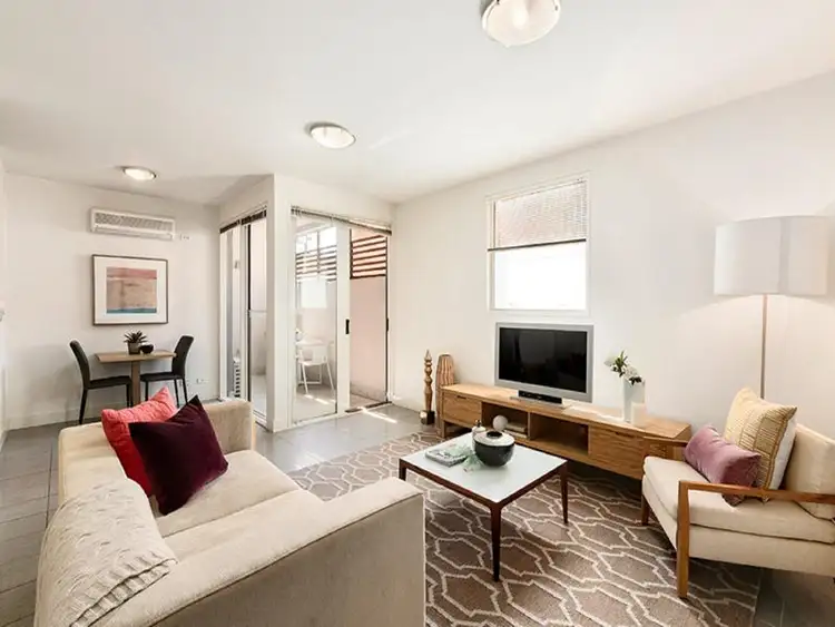 Second view of Homely apartment listing, 6/114A Westbury Close, Balaclava VIC 3183
