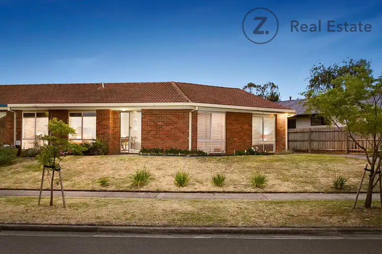 2/22 Hoysted Avenue, Cranbourne North VIC 3977