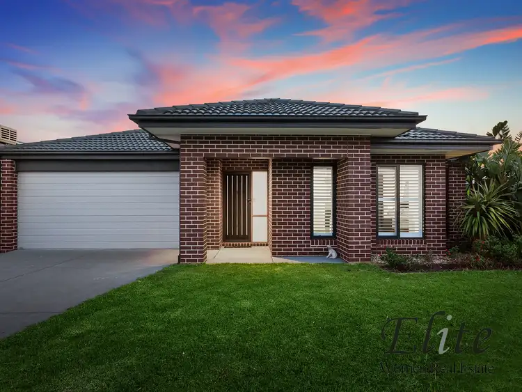 17 Montham Close, Berwick VIC 3806