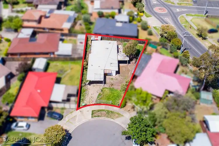 Second view of Homely house listing, 3 Shiraz Court, Bundoora VIC 3083