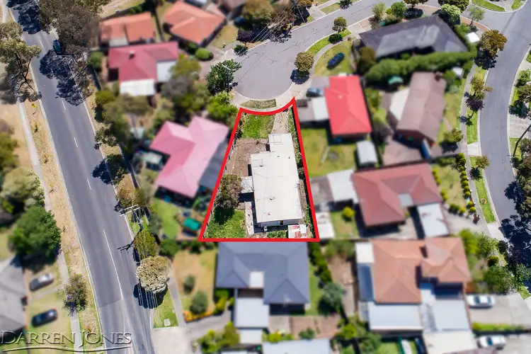 Third view of Homely house listing, 3 Shiraz Court, Bundoora VIC 3083