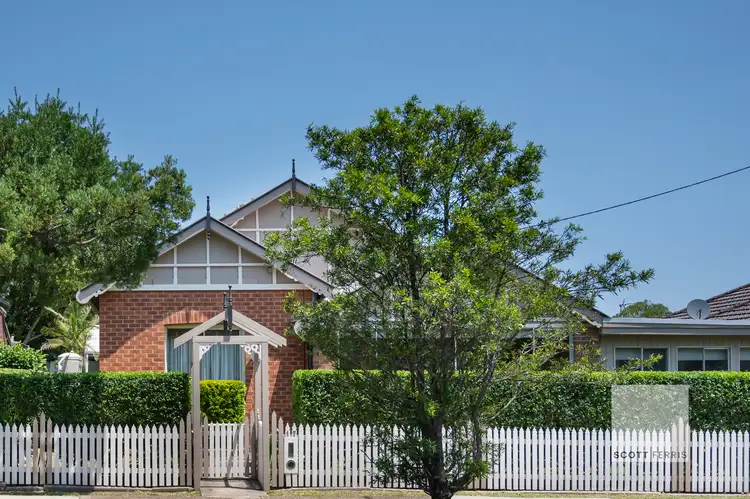 17 Werribi  Street East, Mayfield NSW 2304