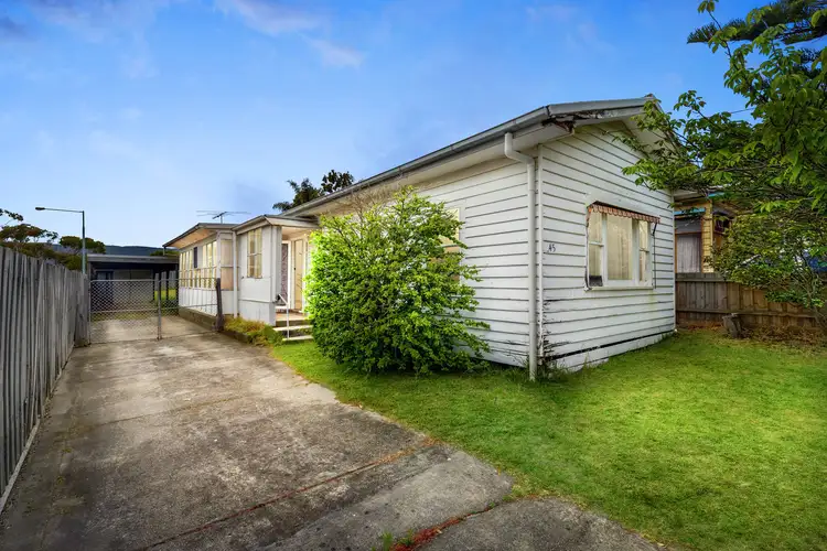 45 Ninth Avenue, Rosebud VIC 3939