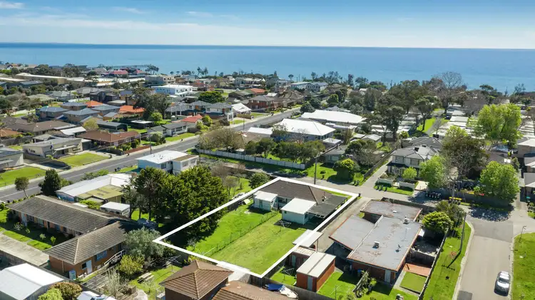 7 Joan Avenue, Dromana VIC 3936