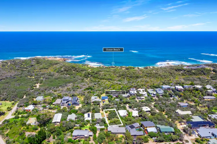 16 Samuel Street, Blairgowrie VIC 3942