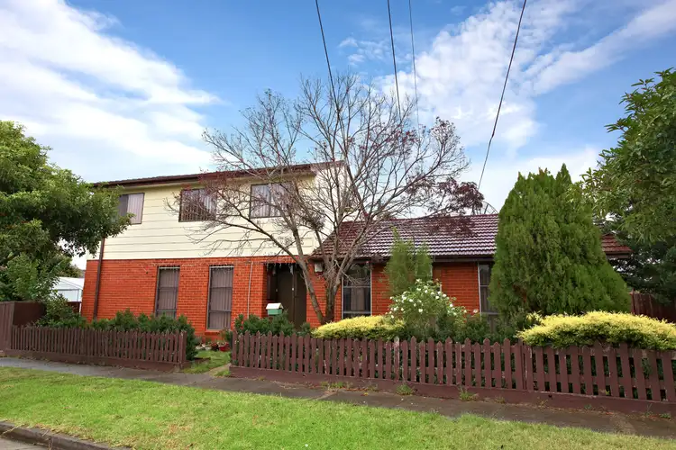 12 Bennett Street, Sunshine West VIC 3020