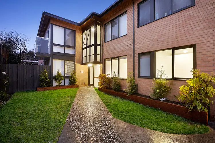 Third view of Homely apartment listing, 2/5 Beresford Street, Caulfield North VIC 3161