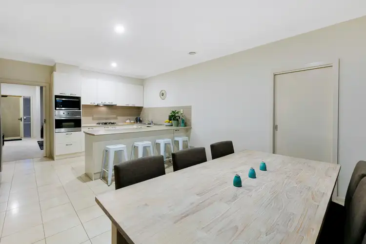 Main view of Homely unit listing, 2/17 Bass Avenue, Rosebud VIC 3939