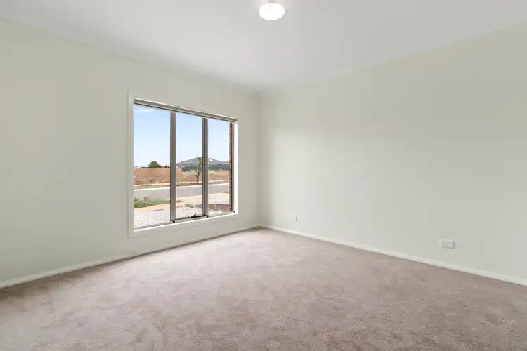 Sixth view of Homely house listing, 7 Cardigan Close, Melton South VIC 3338