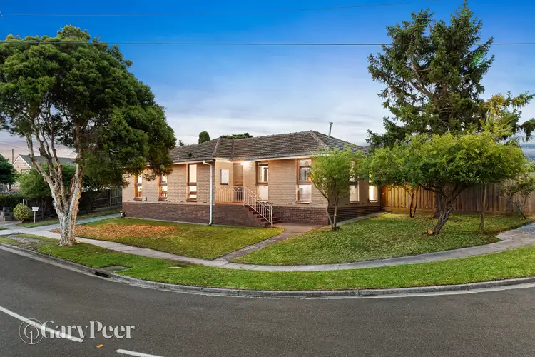 19 Monash Crescent, Clayton South VIC 3169