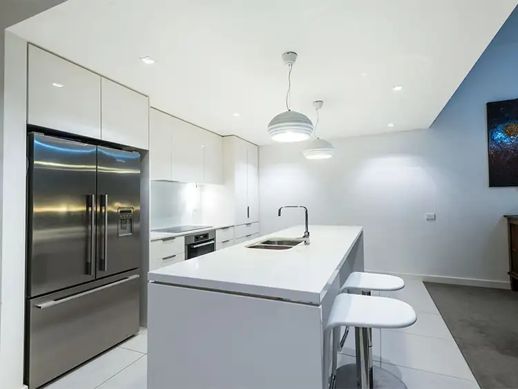 Fifth view of Homely apartment listing, 4/15 Beach Road, Hampton VIC 3188