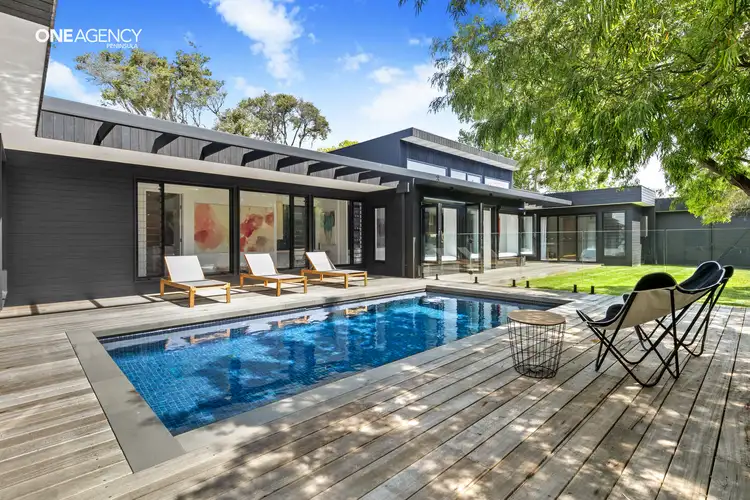 54 Seaview Street