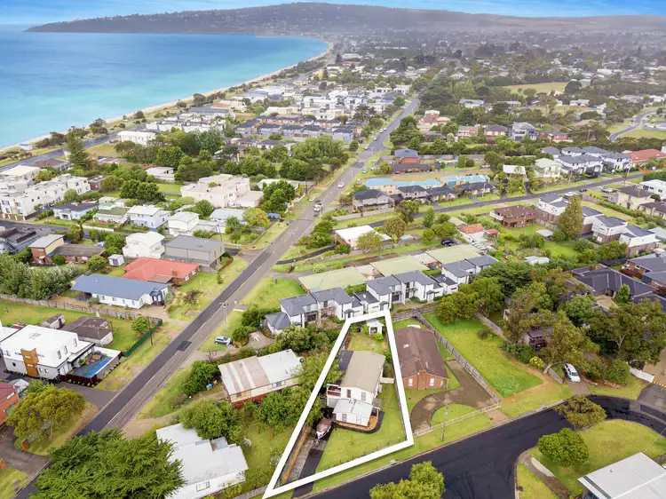 1 Fleming Street, Safety Beach VIC 3936