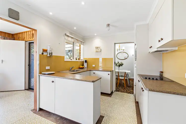 Fifth view of Homely house listing, 9 Warranilla Avenue, Rosebud VIC 3939