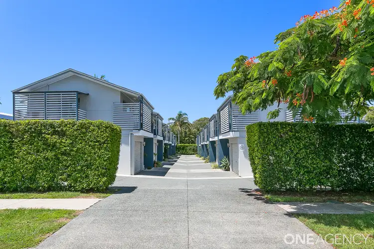 10/13 Caroline Street, Woody Point QLD 4019