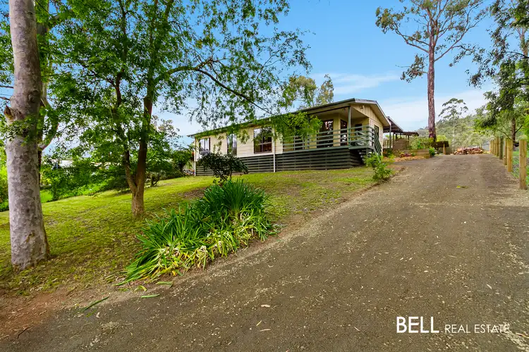 26 Hazel Street, Cockatoo VIC 3781