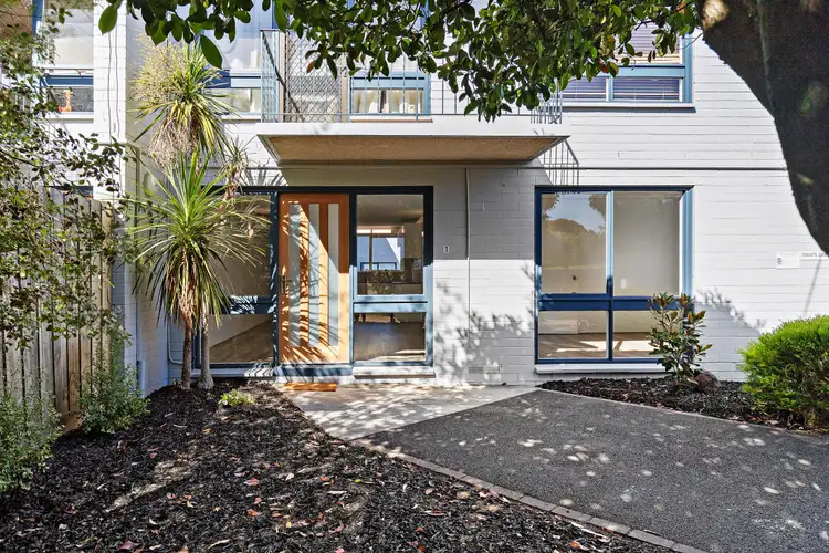 Main view of Homely unit listing, 1/168 Canadian Bay Road, Mount Eliza VIC 3930