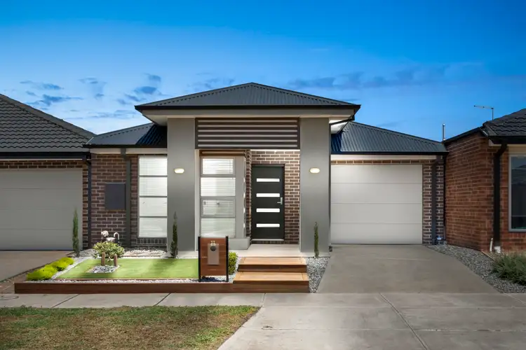 11 Wully Street, Rockbank VIC 3335