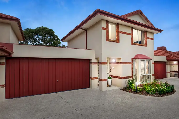 2/58 Fewster Road, Hampton VIC 3188