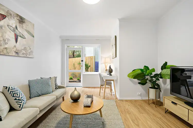 Second view of Homely apartment listing, 5/4 Watson Grove, Glen Huntly VIC 3163