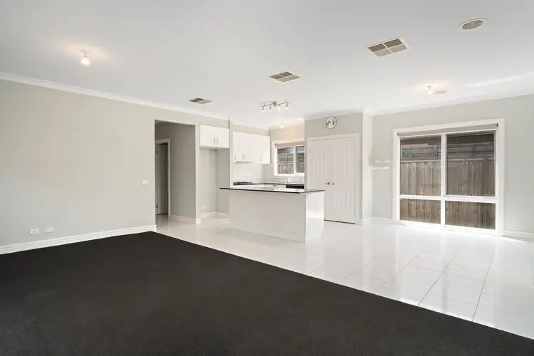 Fourth view of Homely house listing, 7 Castlemaine Walk, Eynesbury VIC 3338