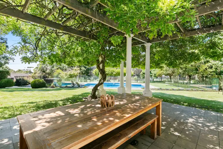 111 Old Mornington Road, Mount Eliza VIC 3930