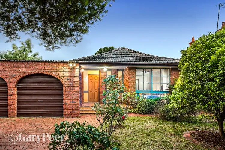 24 Carrington Grove, St Kilda East VIC 3183
