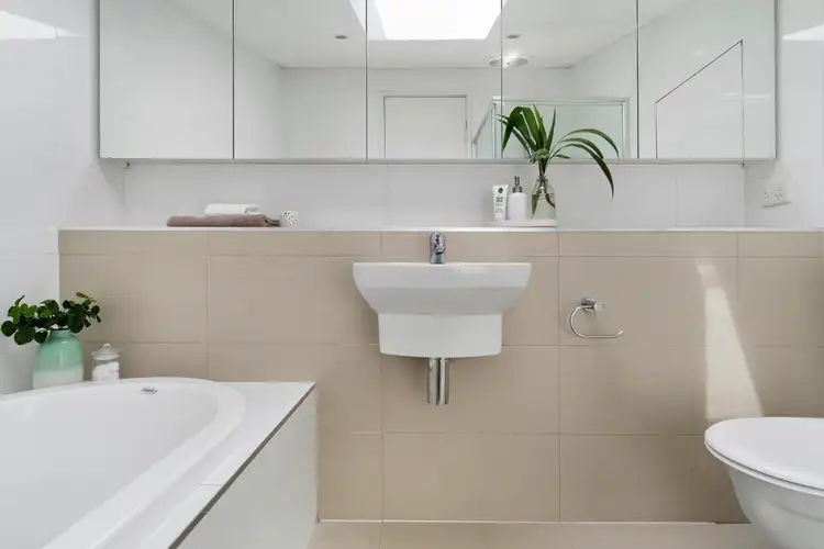 Sixth view of Homely house listing, 15 Quinns Parade, Mount Eliza VIC 3930