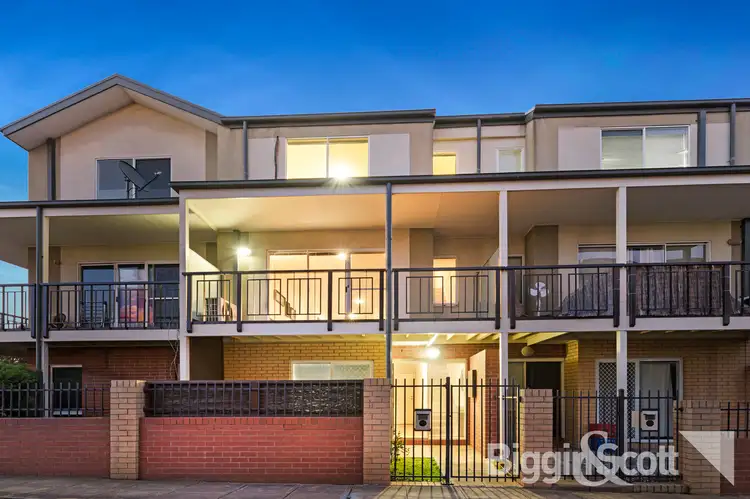 Main view of Homely townhouse listing, 2 Kynoch Lane, Maribyrnong VIC 3032