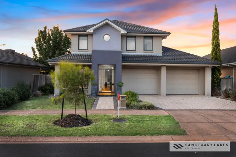 15 River Walk Drive, Sanctuary Lakes VIC 3030