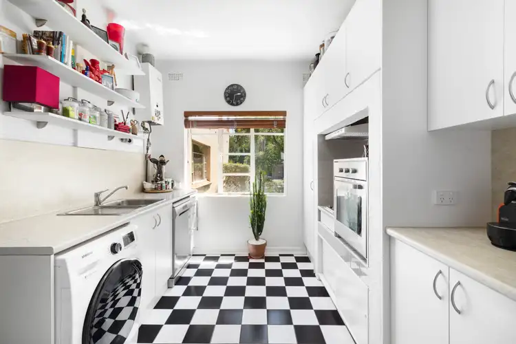 Second view of Homely apartment listing, 5/2 Jessamine Avenue, Prahran VIC 3181
