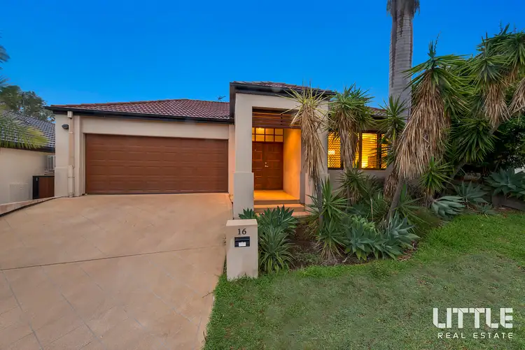 16 Palma Crescent, Varsity Lakes QLD 4227