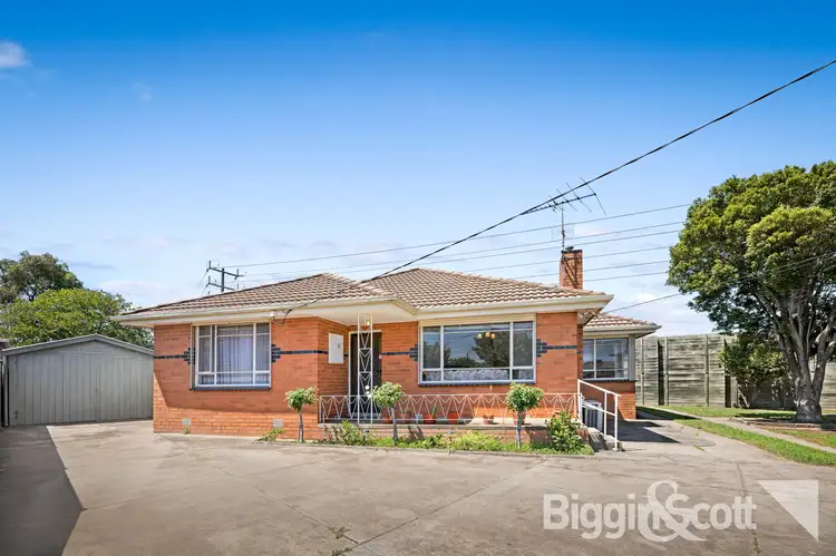 13 Riviera Court, Fawkner VIC 3060