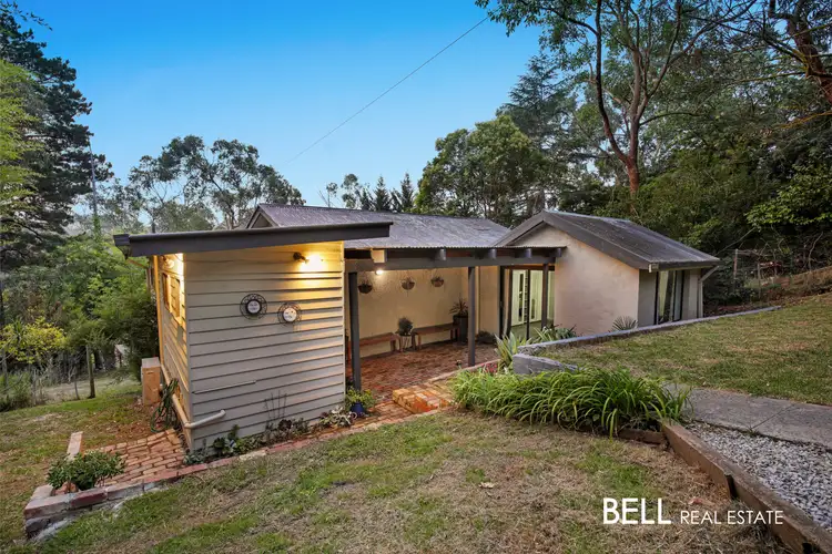 33 Commercial Road, Mount Evelyn VIC 3796