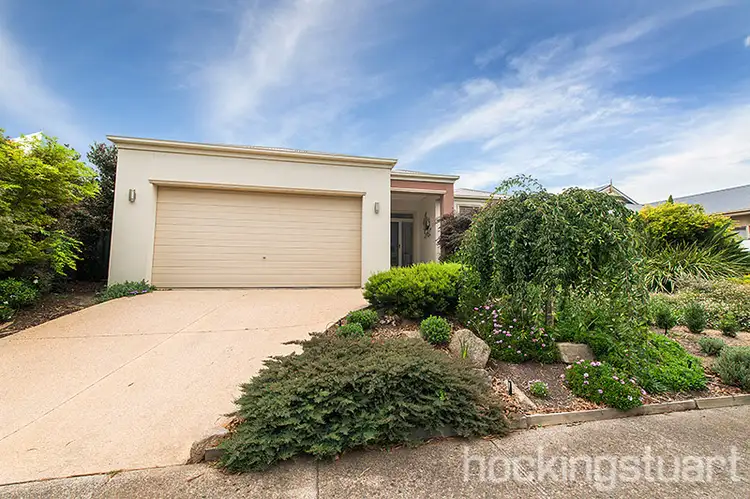 6 Lucerne Circuit, Pakenham VIC 3810