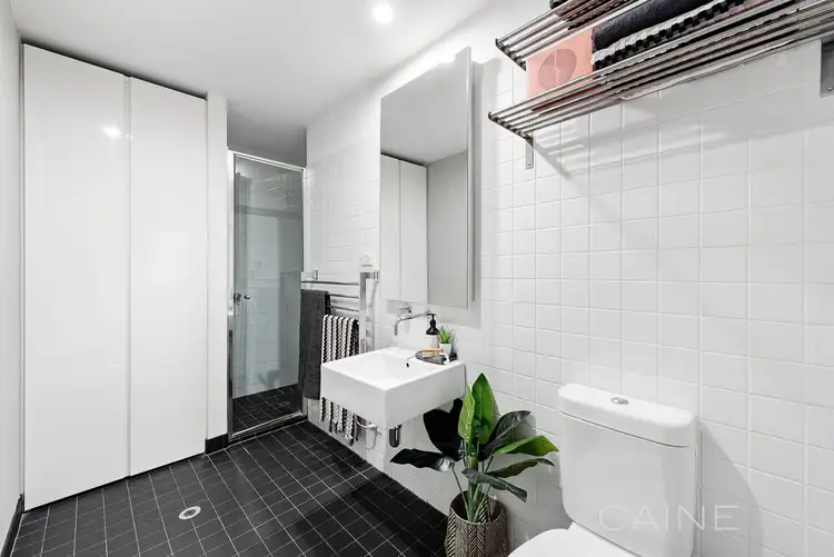 Fifth view of Homely apartment listing, 403K/211 Powlett Street, East Melbourne VIC 3002
