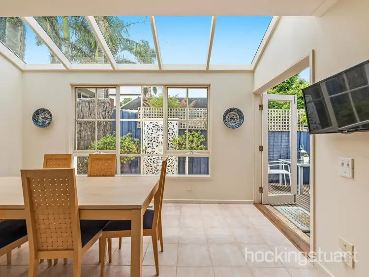3/8 Bayview Crescent, Black Rock VIC 3193