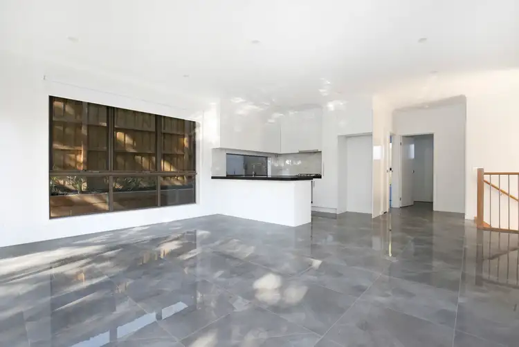 Second view of Homely townhouse listing, 2/172 Nepean Street, Greensborough VIC 3088
