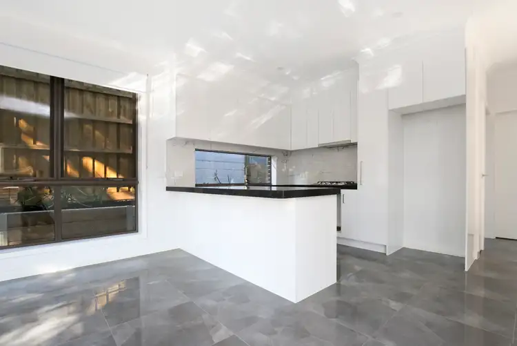 Fourth view of Homely townhouse listing, 2/172 Nepean Street, Greensborough VIC 3088