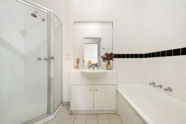 Fifth view of Homely apartment listing, 6/33 Rankins Road, Kensington VIC 3031