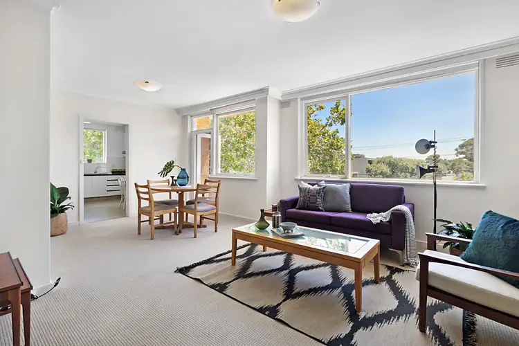 6/35 Dickens Street, Elwood VIC 3184